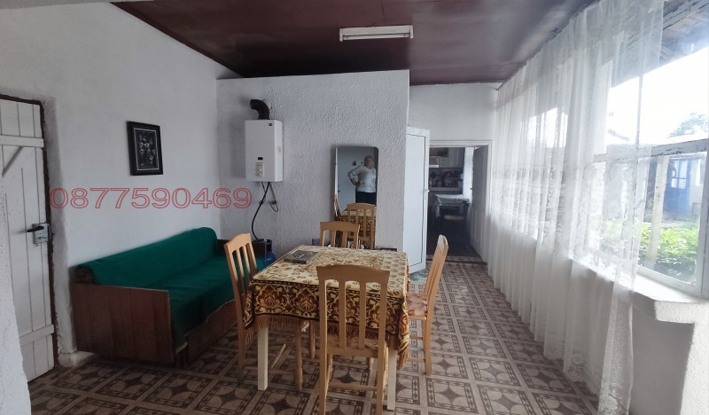 Продава КЪЩА, с. Алваново, област Търговище, снимка 6 - Къщи - 52783725