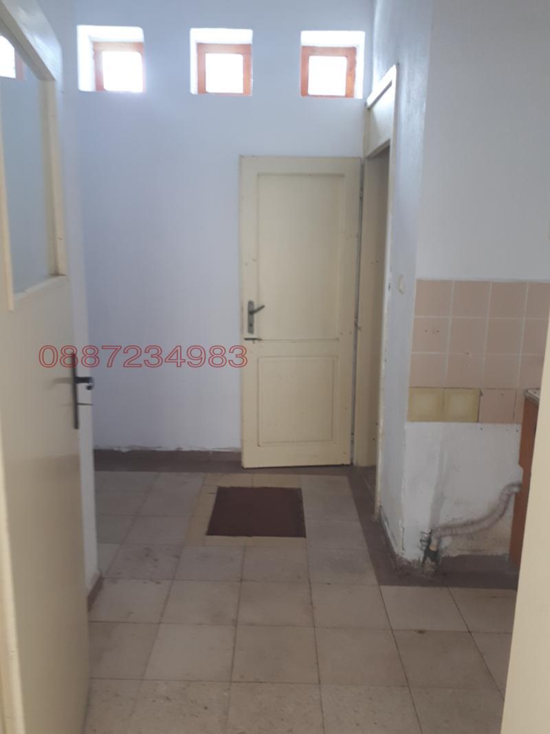 Продава МАГАЗИН, гр. Берковица, област Монтана, снимка 8 - Магазини - 52783935