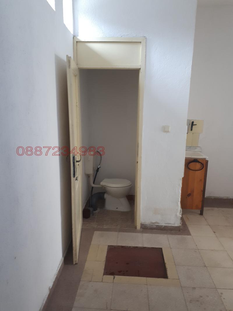 Продава МАГАЗИН, гр. Берковица, област Монтана, снимка 10 - Магазини - 52783935