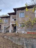 Продава КЪЩА, област Кюстендил, с. Кременик • 80000 лв. • 65758384 — Holmes.bg