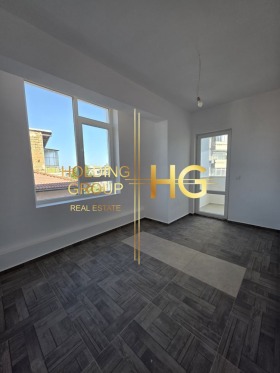 Продава 3-стаен град Варна Аспарухово - [1] 