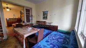 Продажба на четеристайни апартаменти в град Варна - изображение 6 