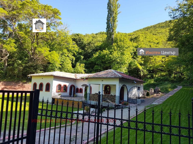À venda  Casa Kiustendil , Centar , 150 m² | 18149019