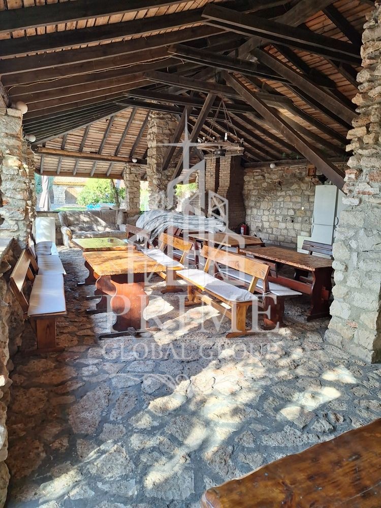 Продава ВИЛА, гр. Варна, Галата, снимка 2 - Вили - 54833610