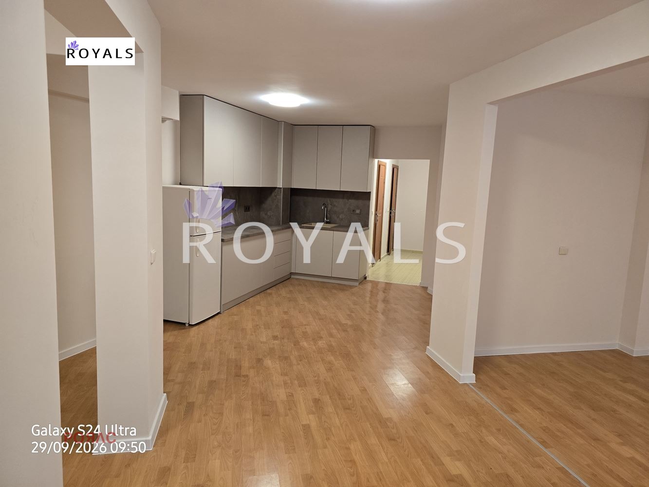 Продава АТЕЛИЕ, ТАВАН, гр. Варна, Бриз, снимка 6 - Апартаменти - 56399194