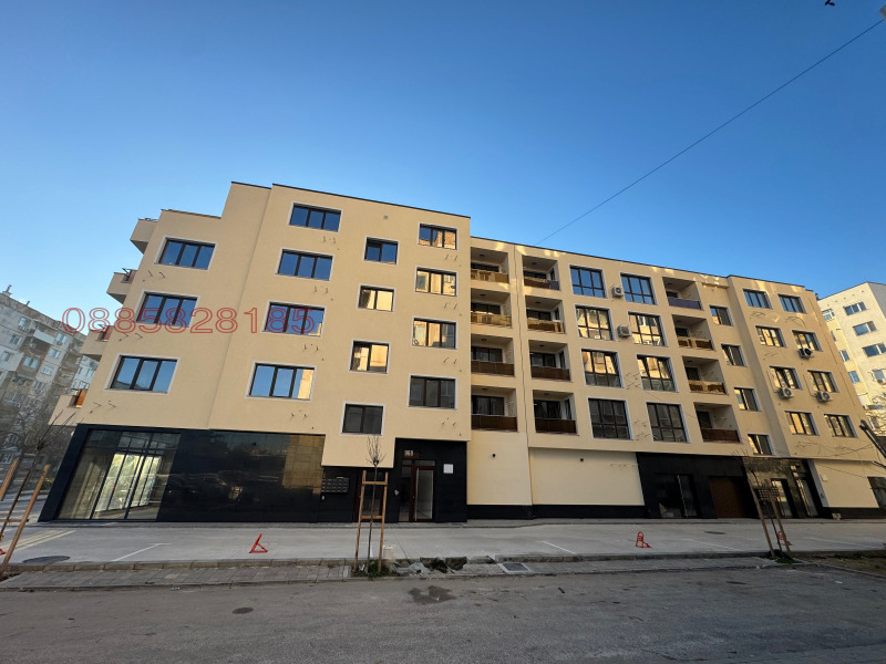 Продава 2-СТАЕН, гр. Пазарджик, Устрем