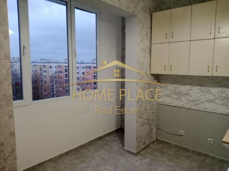 Продава 3-СТАЕН, гр. Варна, Левски 1