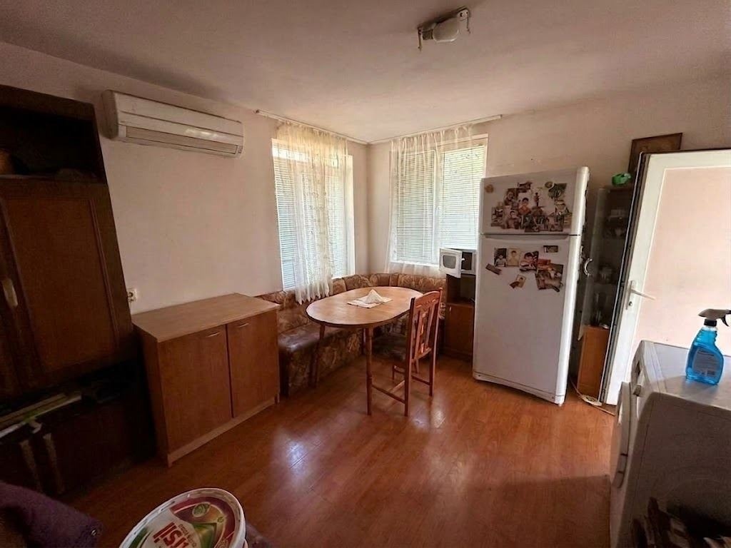Продава КЪЩА, гр. Перник, Каменина