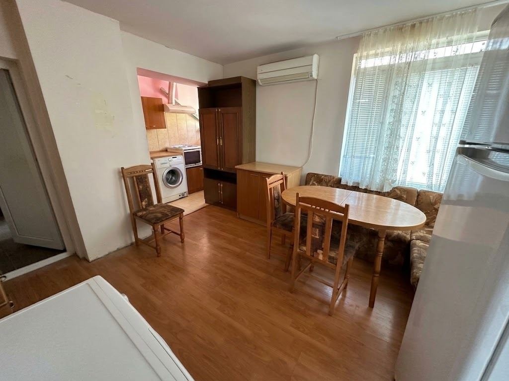 Продава КЪЩА, гр. Перник, Каменина, снимка 2 - Къщи - 55642302