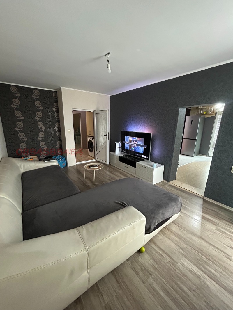 Продава МНОГОСТАЕН в град Велико Търново, Колю Фичето - 140 кв.м / 145 000 € » 283 595.35 лв.