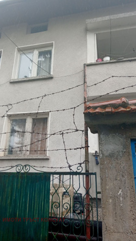 Продажба на имоти в гр. Стражица, област Велико Търново - изображение 12 
