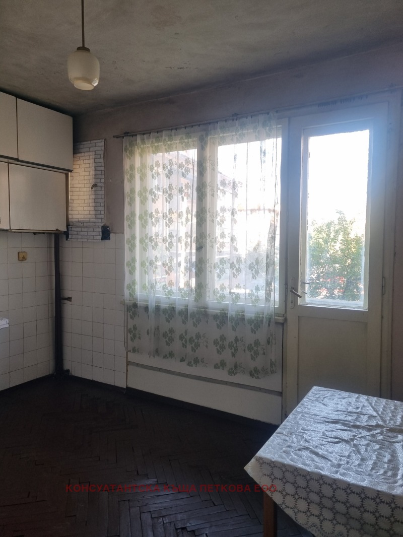 À venda  1 quarto Lovetch , Chirok centar , 68 m² | 51665259 - imagem [4]