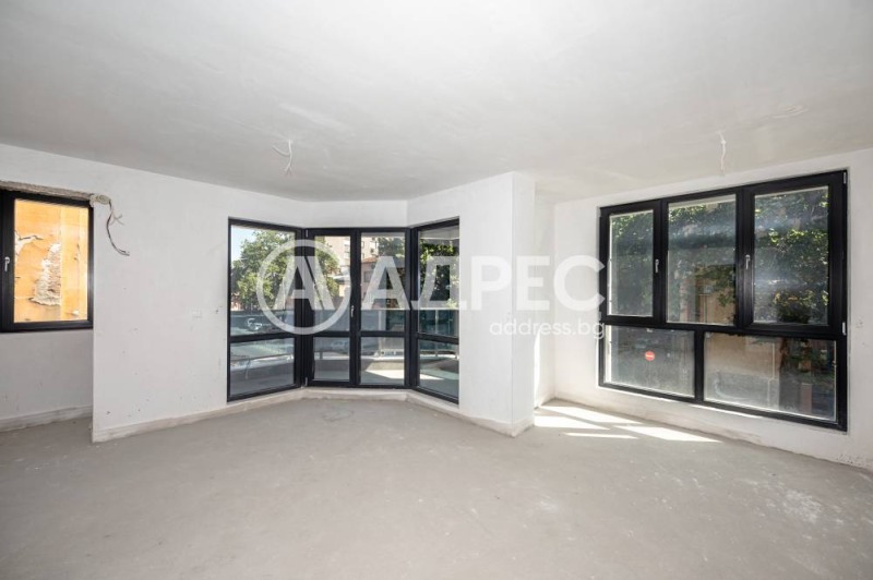 Te koop  1 slaapkamer Plovdiv , Mladezjki Chalm , 72 m² | 76599904 - afbeelding [2]