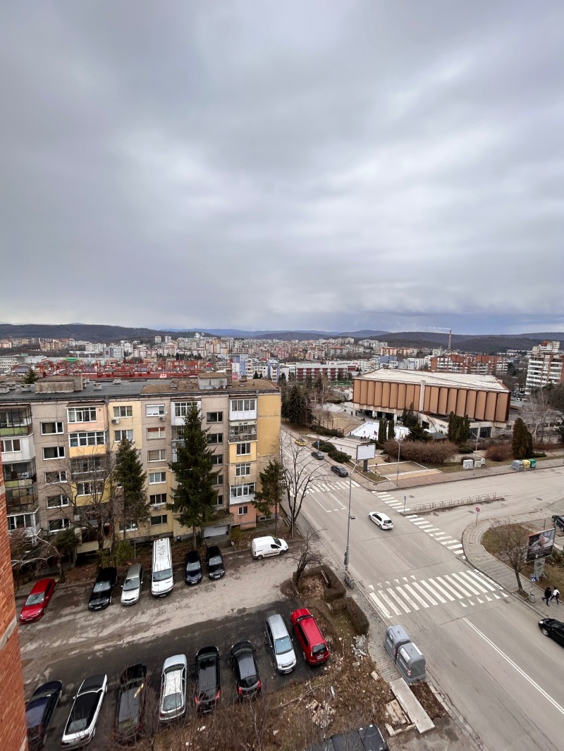 Myytävänä  3+ makuuhuone Veliko Tarnovo , Kolju Fitšeto , 140 neliömetriä | 89935960 - kuva [13]
