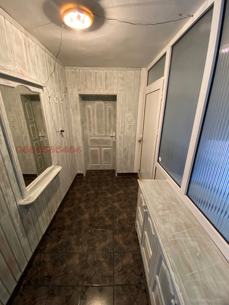 Myytävänä  3+ makuuhuone Veliko Tarnovo , Kolju Fitšeto , 140 neliömetriä | 89935960 - kuva [8]