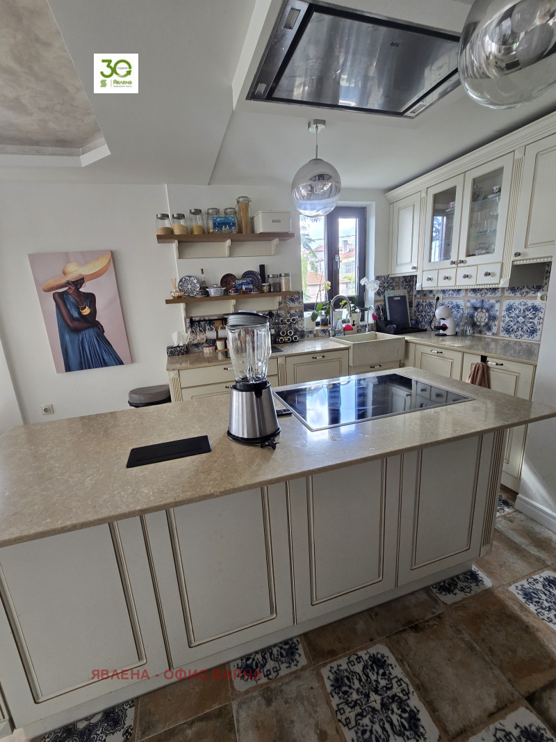 Продава ЕТАЖ ОТ КЪЩА, гр. Варна, Виница, снимка 3 - Етаж от къща - 52272210