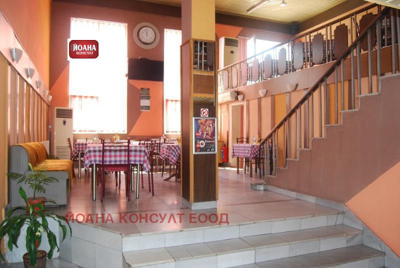 En venta  Bar; Cafetería Pleven , Industrialna zona - Zapad , 330 metros cuadrados | 76459438 - imagen [4]