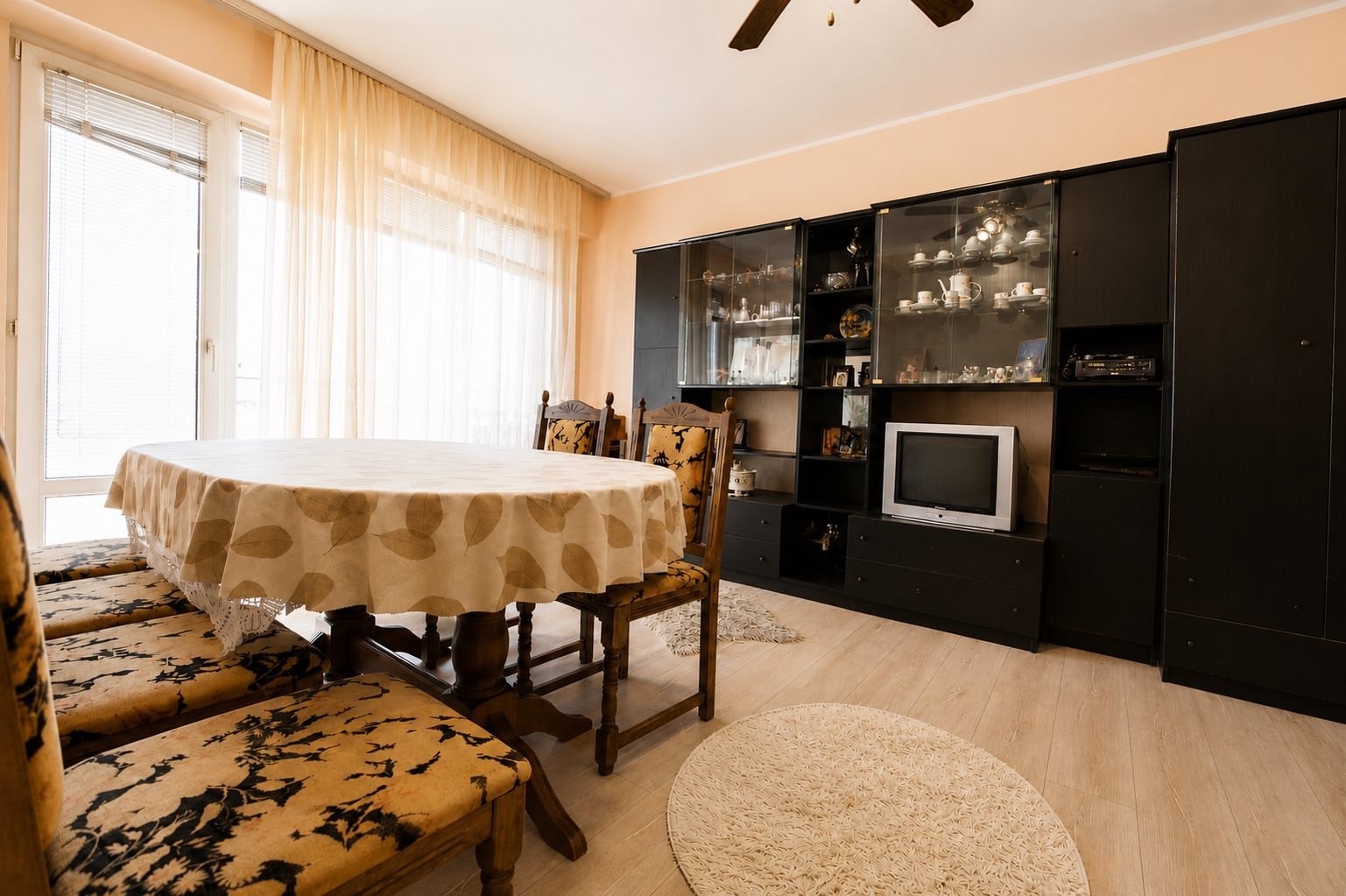Продава 3-СТАЕН, гр. Велико Търново, Бузлуджа, снимка 3 - Апартаменти - 54941727