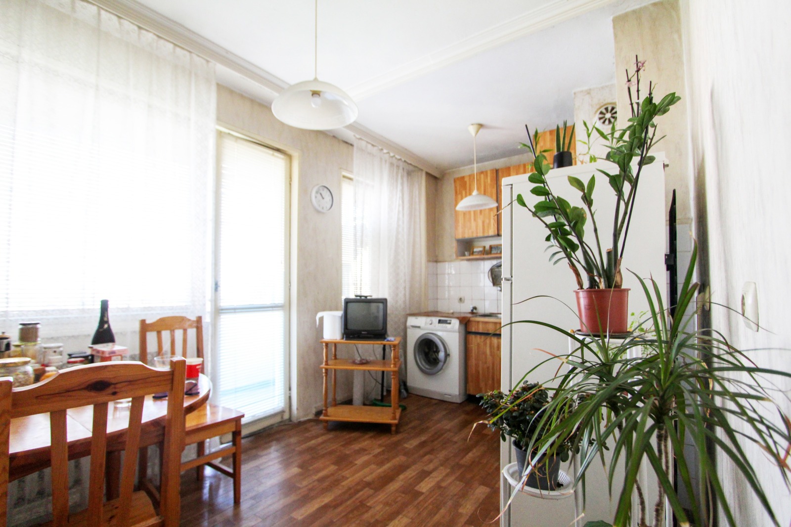 Продава 3-СТАЕН, гр. София, Банишора, снимка 2 - Апартаменти - 55980167