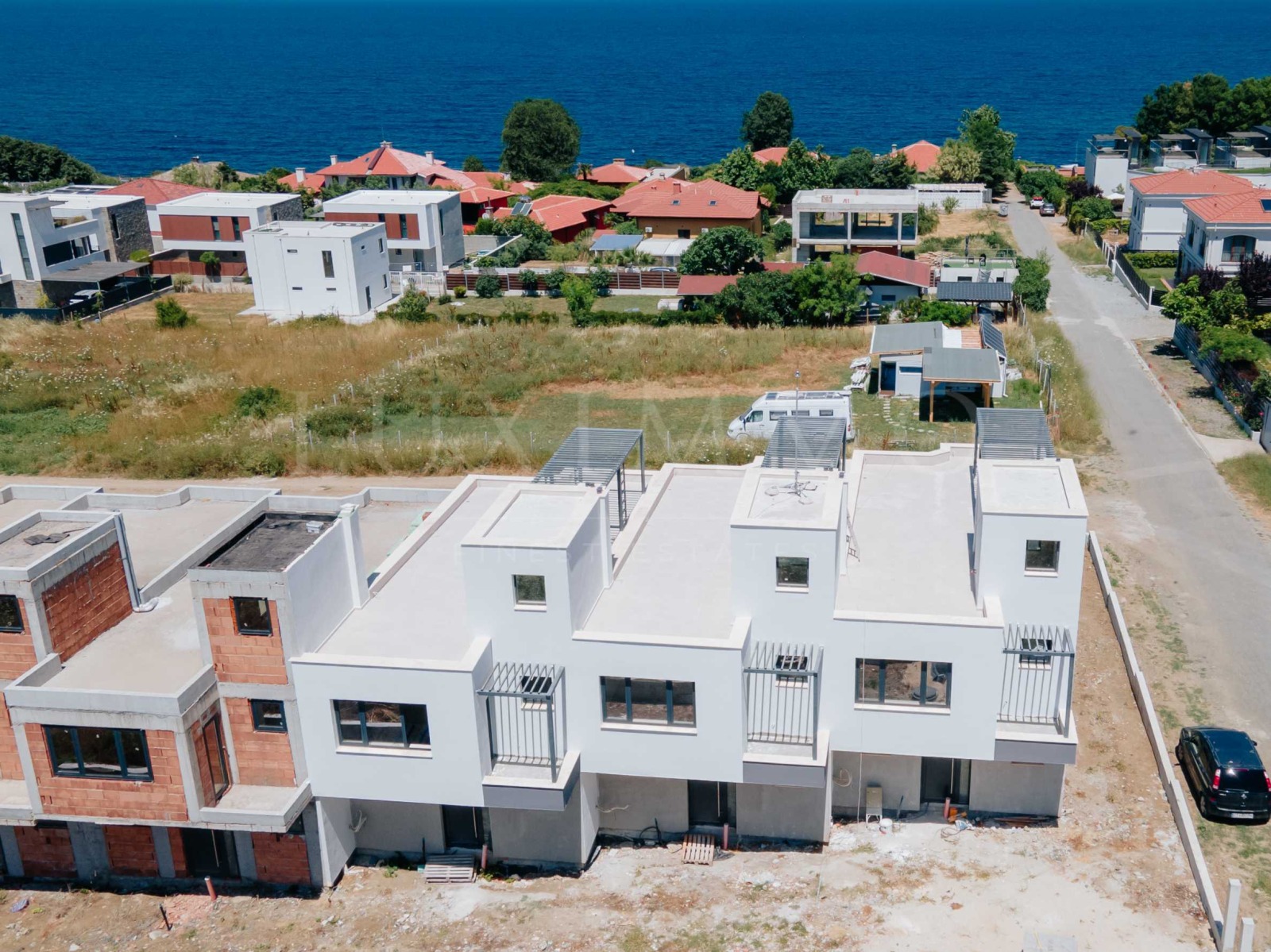 Продава КЪЩА, с. Лозенец, област Бургас, снимка 2 - Къщи - 48103015