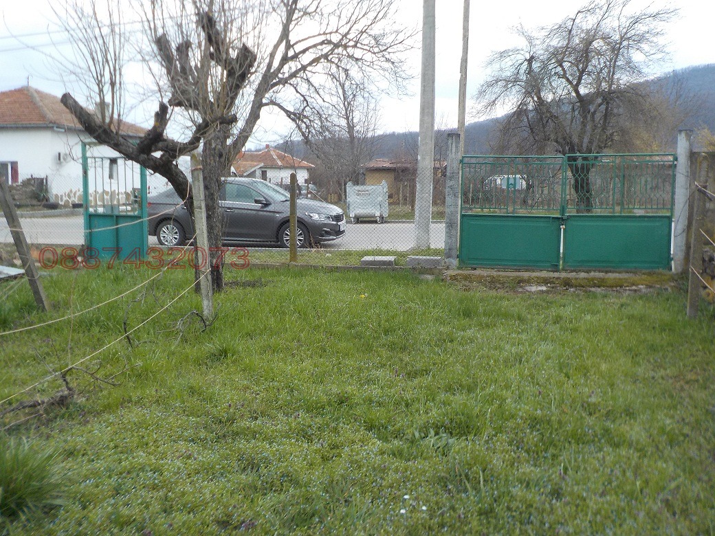 Продава КЪЩА, с. Градница, област Габрово, снимка 2 - Къщи - 53662573