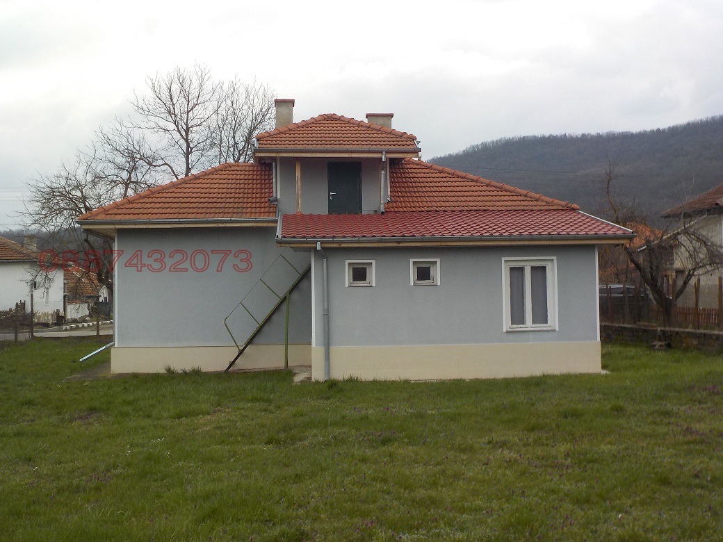 Продава КЪЩА, с. Градница, област Габрово, снимка 3 - Къщи - 53662573