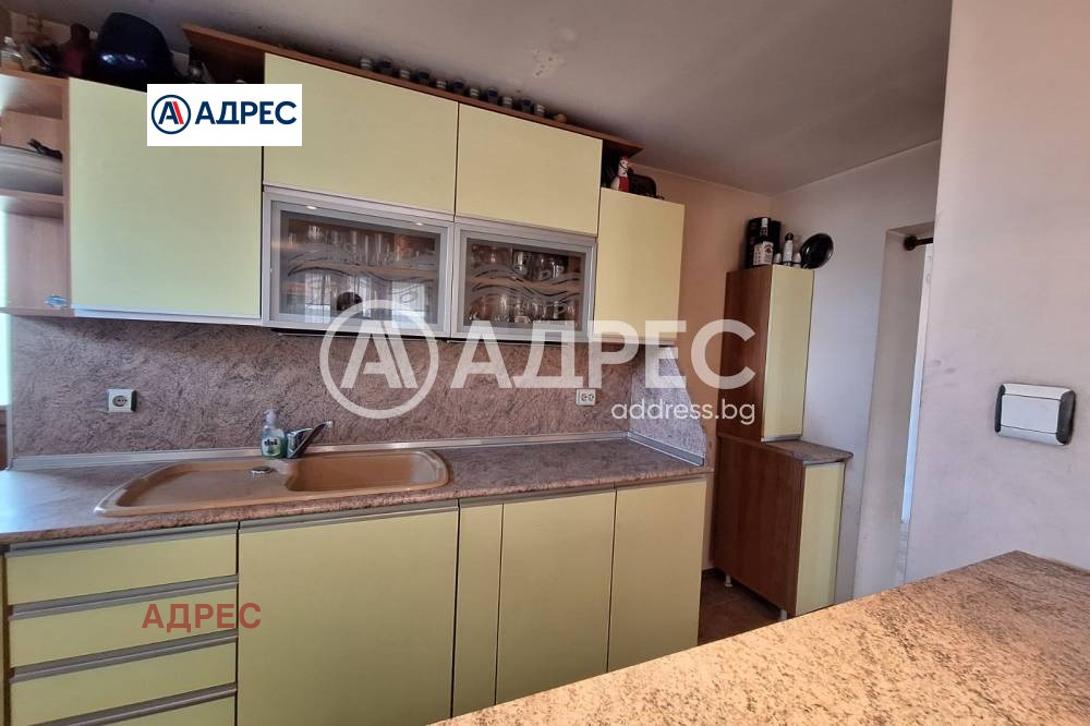 Продава КЪЩА, гр. Аксаково, област Варна, снимка 2 - Къщи - 54262104
