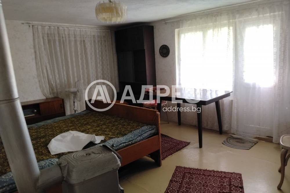 Продава КЪЩА, с. Първенец, област Пловдив, снимка 14 - Къщи - 54849016