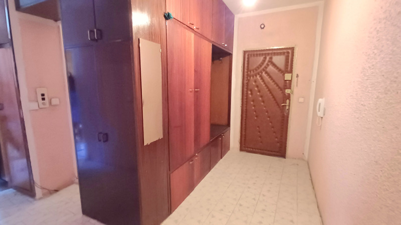 Na prodej  1 ložnice Šumen , 5-ti polk , 60 m2 | 95242797 - obraz [5]