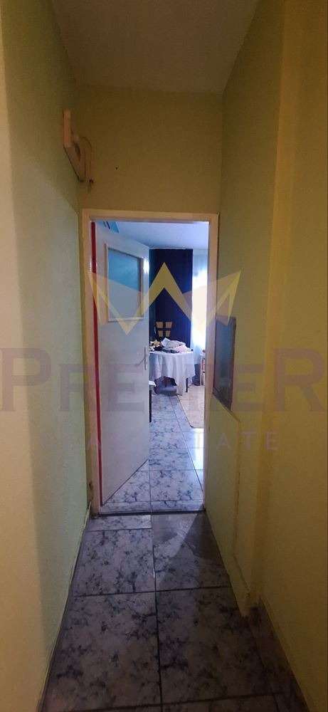 Продава 3-СТАЕН, гр. Варна, Цветен квартал, снимка 5 - Апартаменти - 54104837