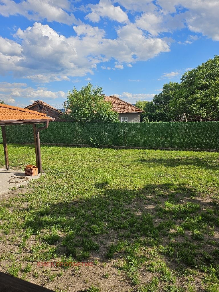 Продава КЪЩА, с. Бегуновци, област Перник, снимка 5 - Къщи - 55178460