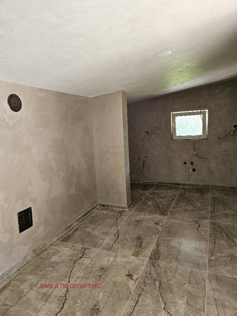 Продава КЪЩА, с. Бегуновци, област Перник, снимка 6 - Къщи - 55178460