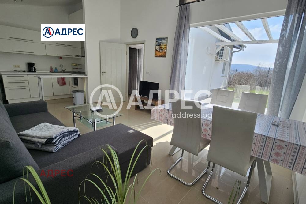 Продава КЪЩА, с. Рогачево, област Добрич, снимка 3 - Къщи - 54116912