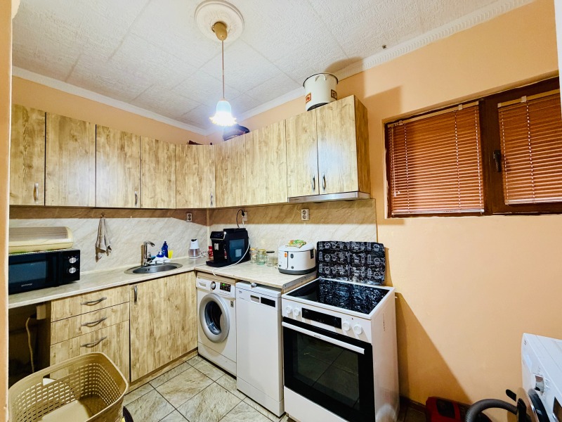 Продава КЪЩА, с. Анево, област Пловдив, снимка 11 - Къщи - 53051916