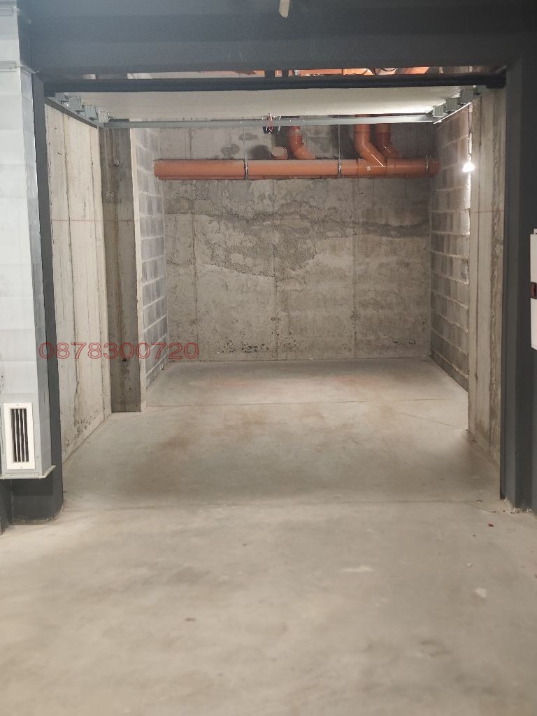 Продава ГАРАЖ, ПАРКОМЯСТО, гр. София, Кръстова вада, снимка 6 - Гаражи и паркоместа - 52462426