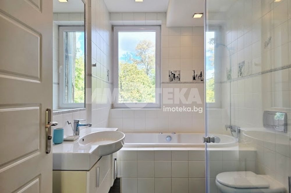 Продава 3-СТАЕН, гр. София, Докторски паметник, снимка 17 - Апартаменти - 55985133
