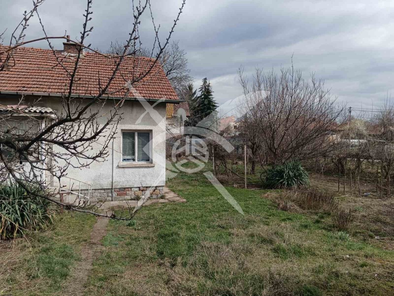 Продава КЪЩА в град София, Бенковски - 82 кв.м / 350 000 € » 684 540.50 лв., ЕКС НВД ООД