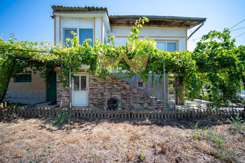 Продава КЪЩА в област Добрич, с. Църква - 132 кв.м / 100 000 € » 195 583.00 лв., ИМОТИ ПРЕМИЕР