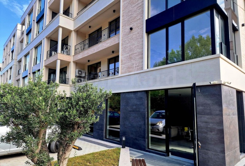 Продава МАГАЗИН в град Пловдив, Христо Смирненски - 53 кв.м / 159 000 € » 310 976.97 лв., СТОУНХАРД ПРЕМИЪР В СТРАНАТА И ЧУЖБИНА