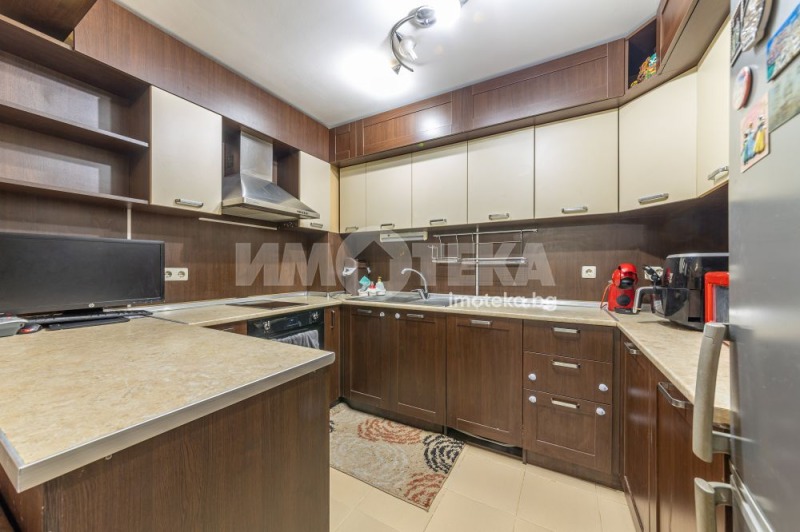 Продава 3-СТАЕН, гр. Варна, Базар Левски, снимка 4 - Апартаменти - 52851625