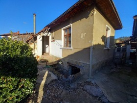 Huis Sevlievo, regio Gabrovo 2