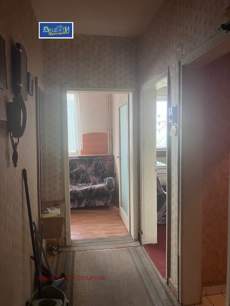 Продава 2-СТАЕН, гр. Велико Търново, Център, снимка 2 - Апартаменти - 51974263