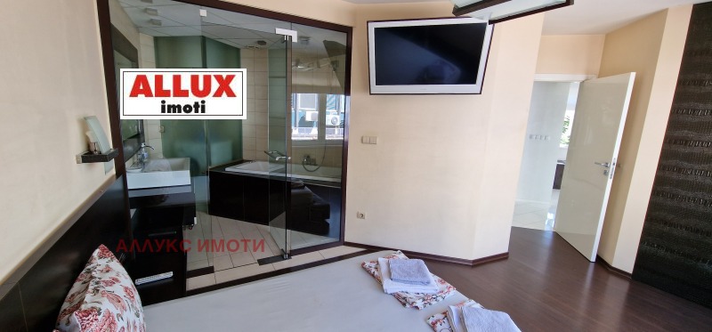 Продава 2-СТАЕН, гр. Русе, Център, снимка 4 - Апартаменти - 53273643