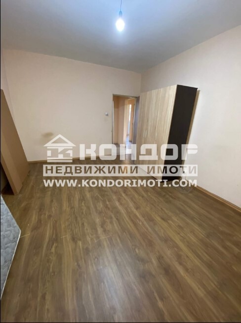 Eladó  2 hálószobás Plovdiv , Vastanicseski , 84 négyzetméter | 68626499