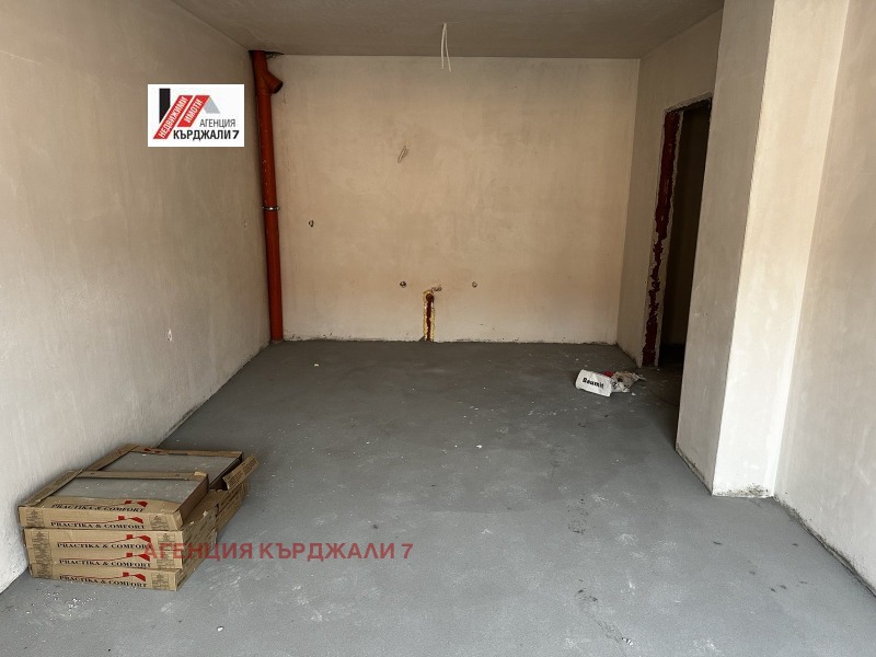 Продава  3-стаен град Кърджали , Възрожденци , 96 кв.м | 24273146 - изображение [11]