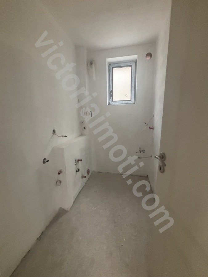 Продава 3-СТАЕН, гр. Велико Търново, Център, снимка 3 - Апартаменти - 53974274