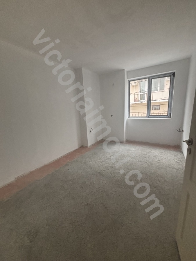 Продава 3-СТАЕН, гр. Велико Търново, Център, снимка 2 - Апартаменти - 53974274