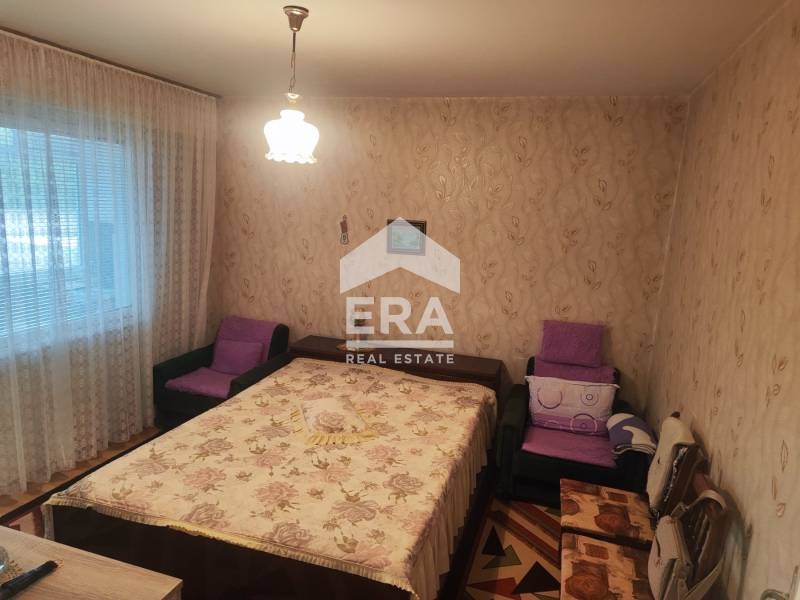 Продается  3 спальни Ямбол , Център , 86 кв.м | 40331880 - изображение [8]