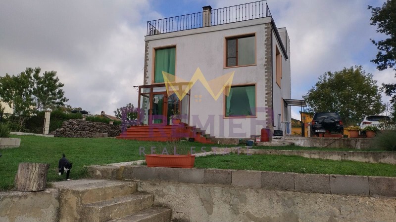 Продава КЪЩА, гр. Варна, м-т Перчемлията, снимка 3 - Къщи - 52974053