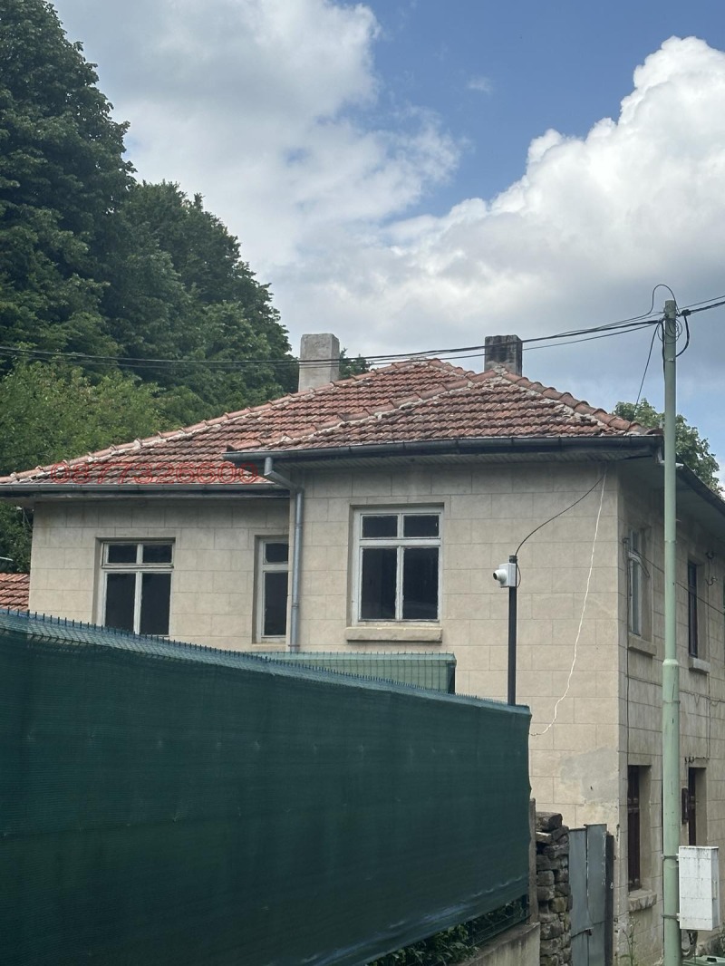 Продава КЪЩА, с. Бели Осъм, област Ловеч, снимка 6 - Къщи - 53255150